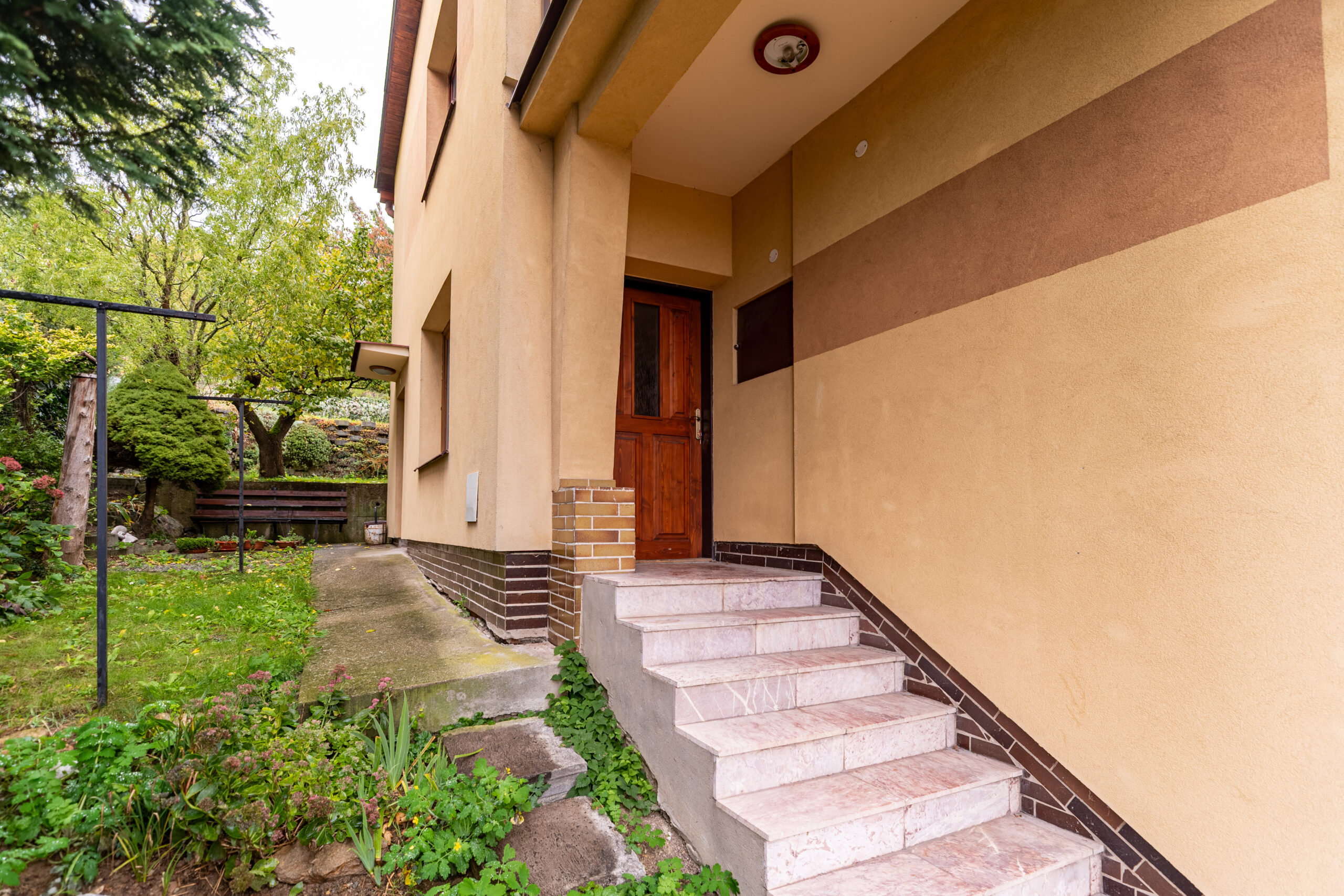 Vihorlatska-19